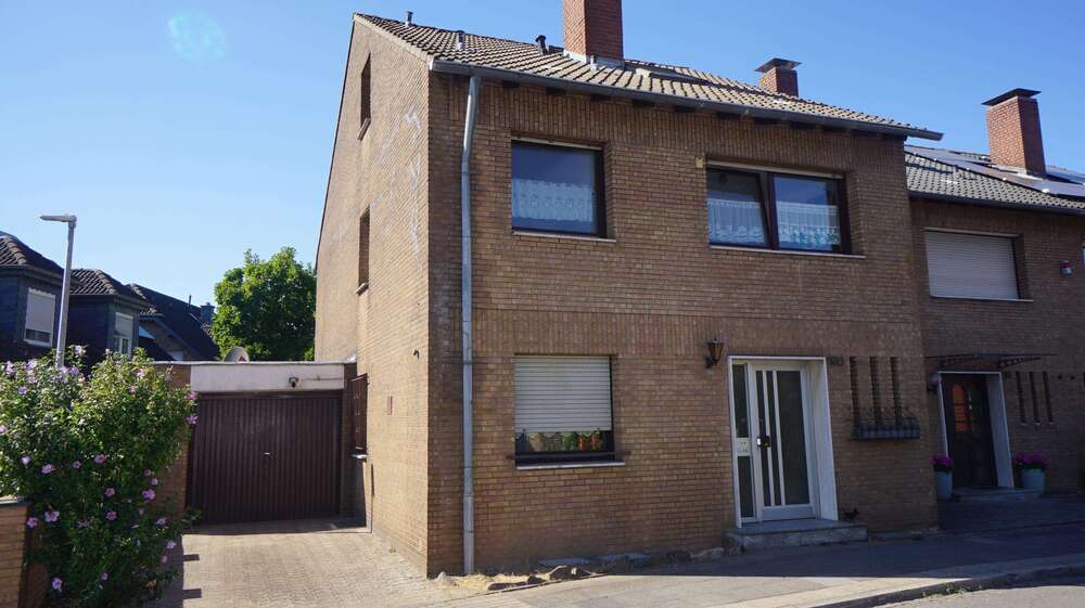 Einfamilienhaus Moers Hochstraß - 6 Zimmer, 163 m&sup2;, 299.000&euro; | Angebot:27231264