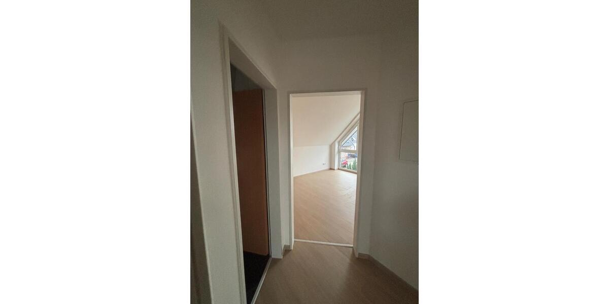 Frisch Renovierte 3 Zimmer Wohnung in ruhiger Lage 3 zimmer