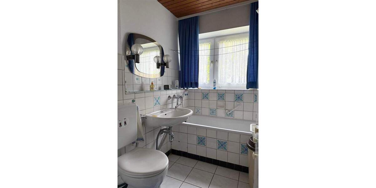 Charmante, freie, 3-Zimmer-Wohnung mit viel Potential in ruhiger, grüner Lage! 3 zimmer