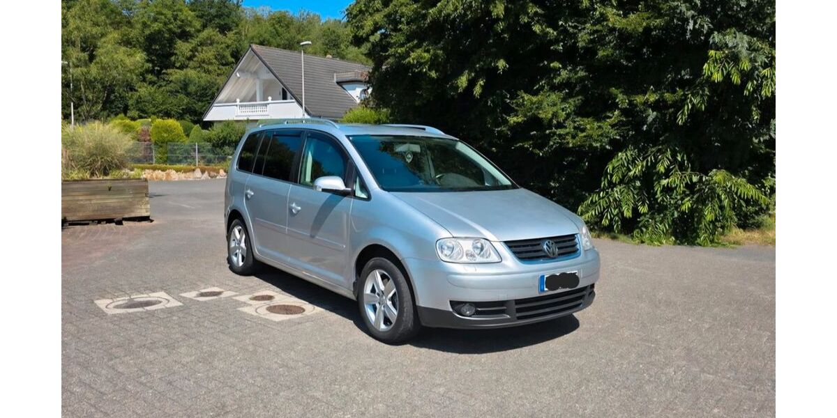 VW Touran 250.000 km 3.950 &euro; Mönchengladbach 41236