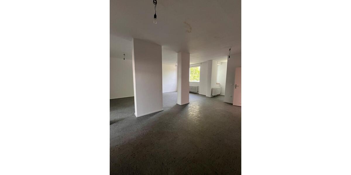 Gewerbeobjekt Düsseldorf Stadtbezirk 10 - 1.700&euro; | Angebot:25351367