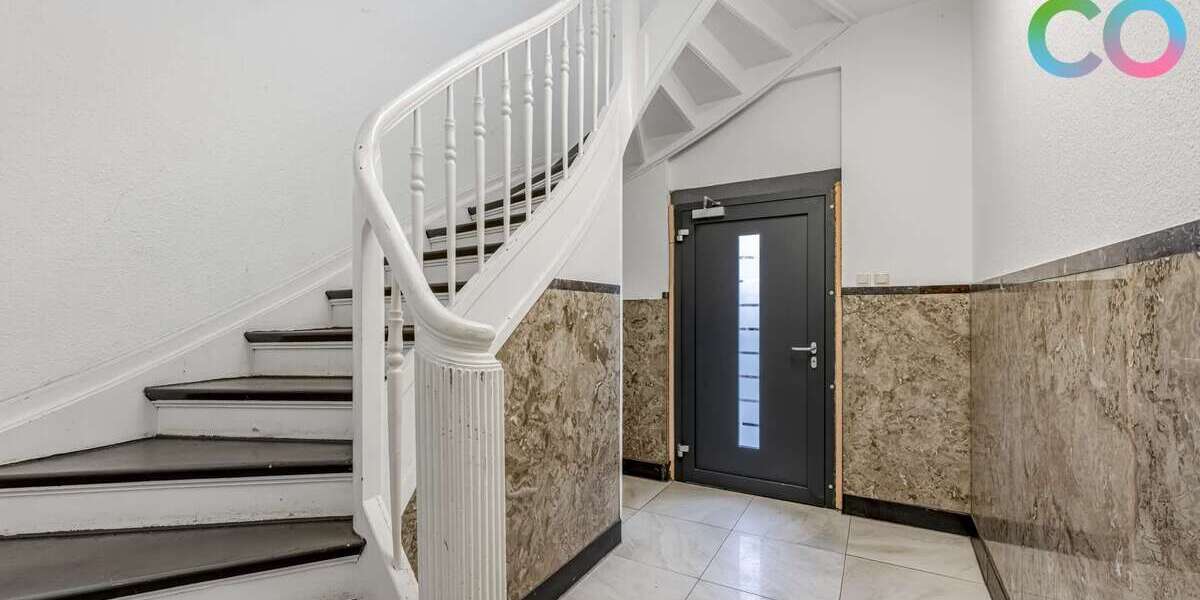 Haus zum Kaufen in Krefeld 499.000 € 234 m² 10 zimmer