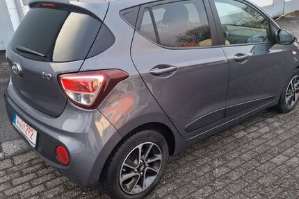 Hyundai i10 90.300 km 7.390 &euro; wuppertal 42277