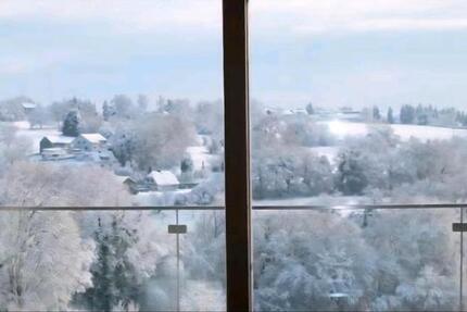 3 Zimmer Penthouse EBK Ausblick , ruhig , zentral 3 zimmer