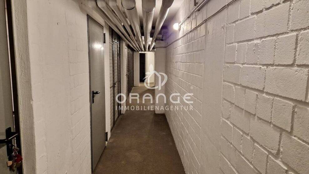 ***Gelegenheit - interessante 3-Zimmer-Wohnung mit Galerie und Balkon im Duisburger Süden***