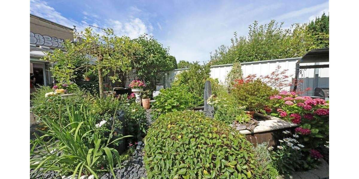 Reihenmittelhaus Düsseldorf Lierenfeld - 3 Zimmer, 130 m&sup2;, 425.000&euro; | Angebot:25695118