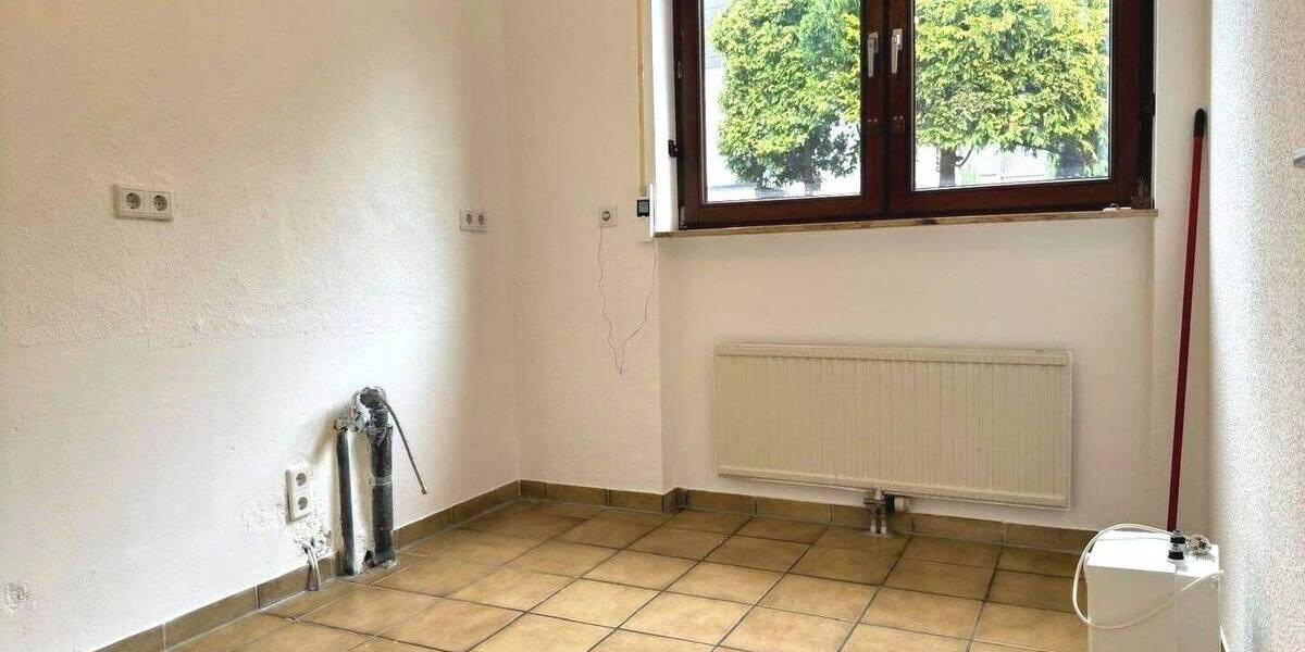 Reihenmittelhaus Krefeld Kempener Feld/Baakeshof - 6 Zimmer, 135 m&sup2;, 360.000&euro; | Angebot:26779006