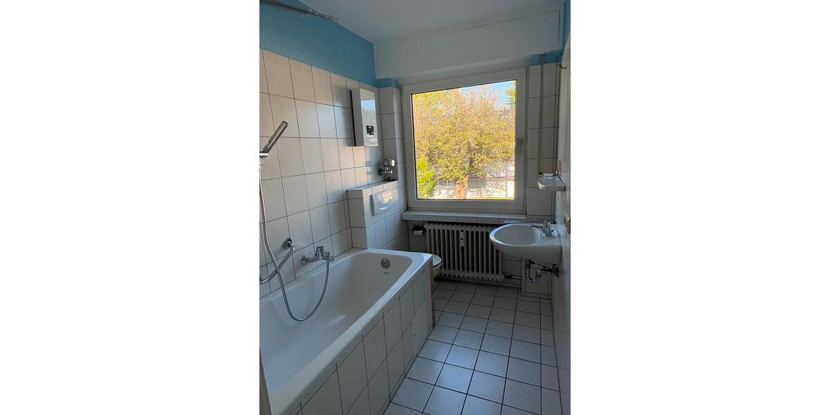 Etagenwohnung Leverkusen Schlebusch - 2 Zimmer, 63 m&sup2;, 1.014&euro; | Angebot:26278524