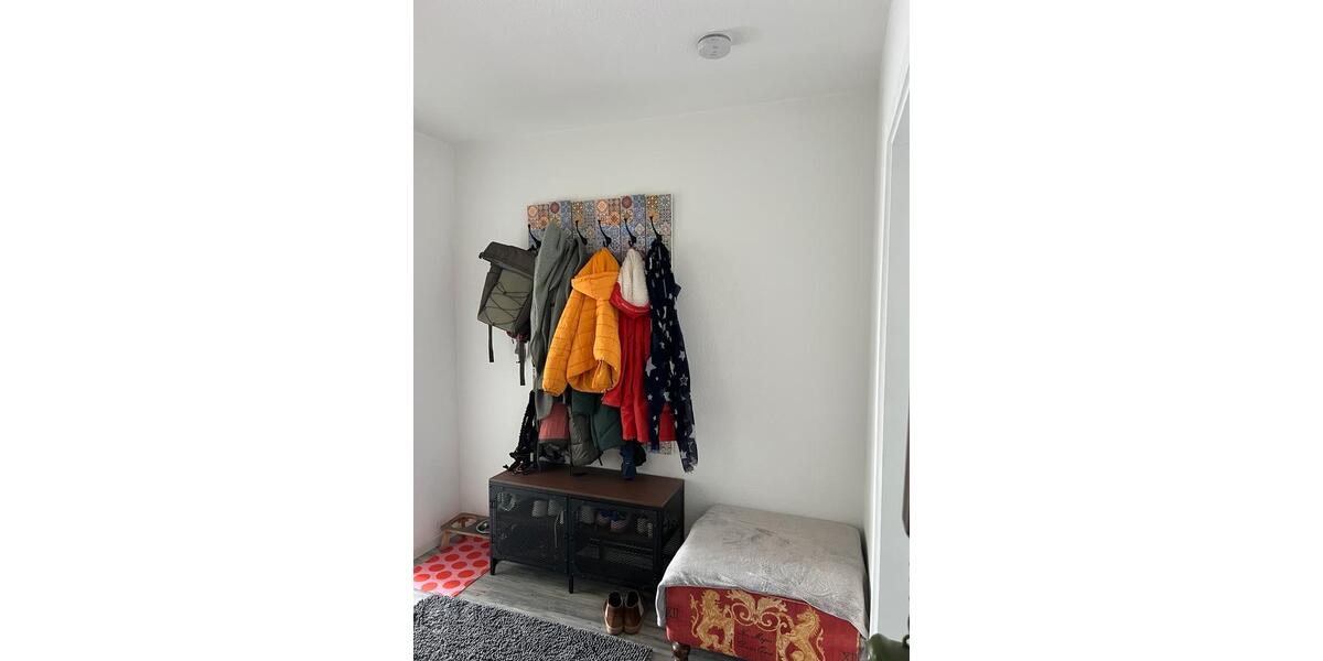 Etagenwohnung Mönchengladbach Süd - 2 Zimmer, 84 m&sup2;, 1.085&euro; | Angebot:25381597