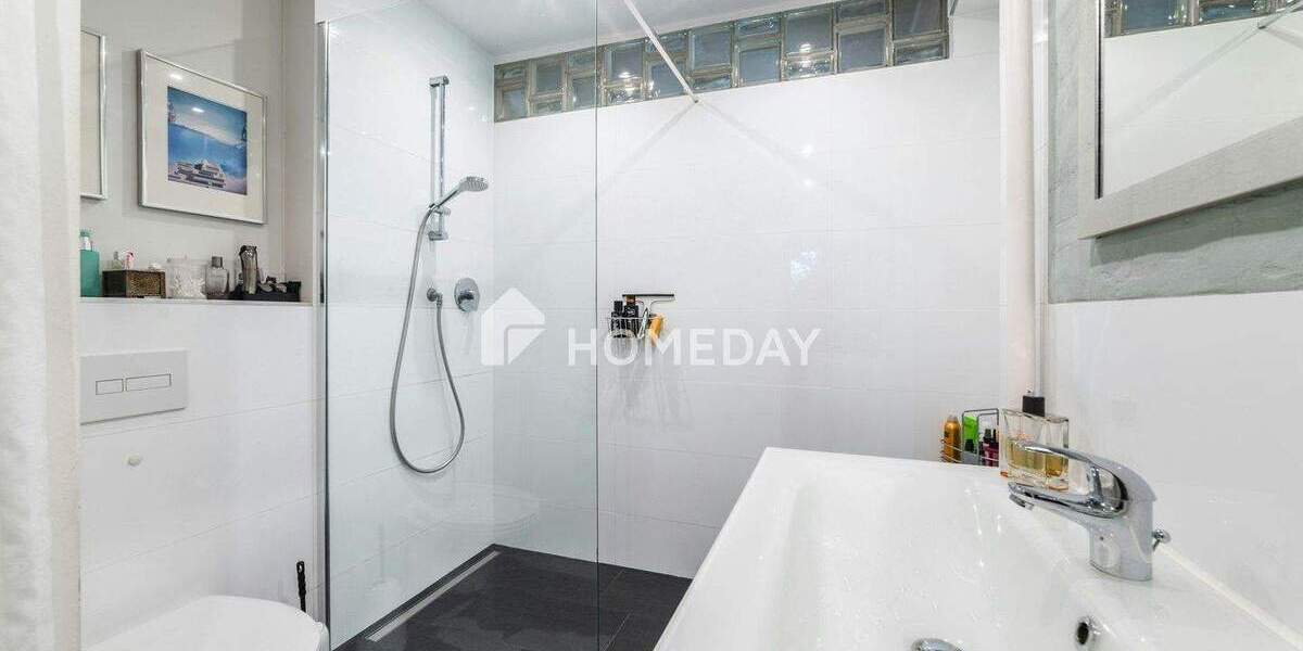 Etagenwohnung Düsseldorf Golzheim - 3 Zimmer, 94 m&sup2;, 499.000&euro; | Angebot:25425716