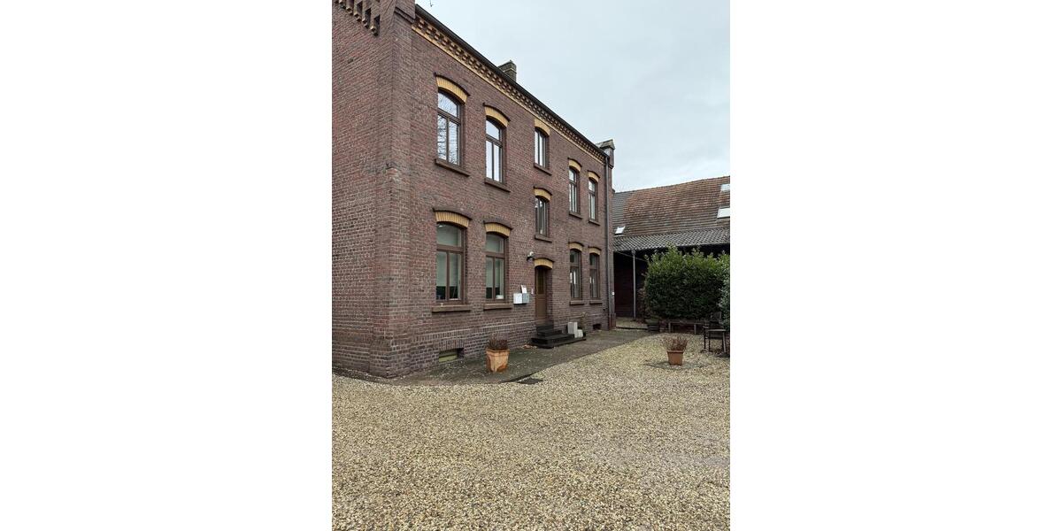 Schicke Bürofläche Praxis Fläche im 1 0G zimmer