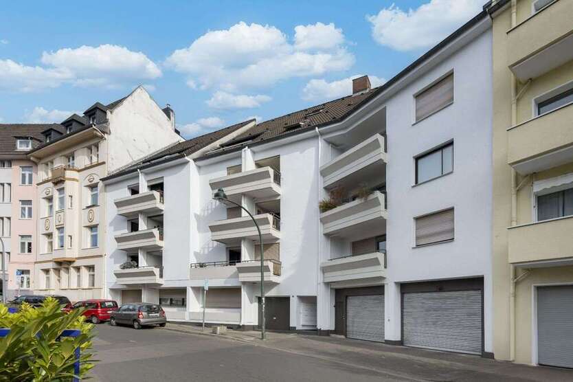 Wohnung zum Kaufen in Düsseldorf 185.000 € 45.89 m²
