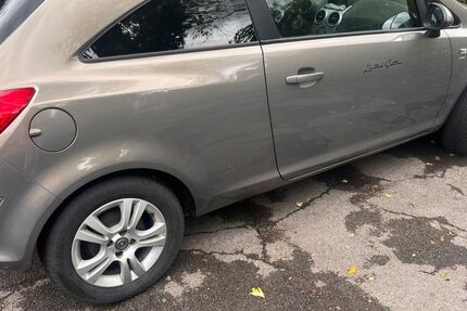 Opel Corsa 101.000 km 3.000 &euro; Mülheim 45476