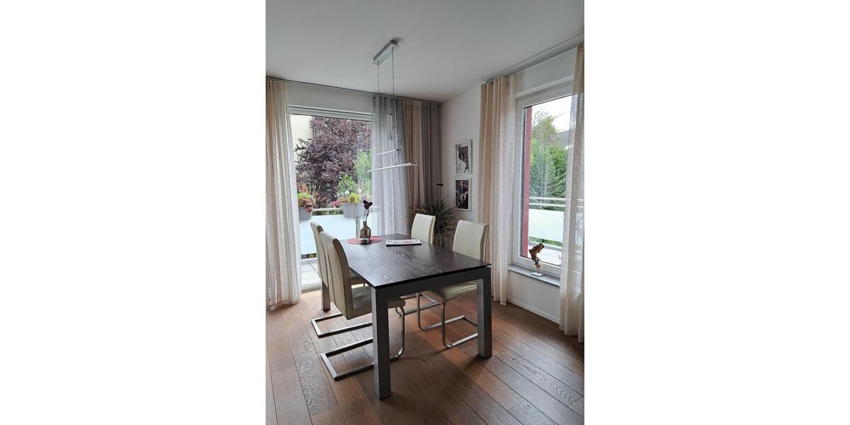 Dachgeschoßwohnung Burscheid - 4 Zimmer, 109 m&sup2;, 465.000&euro; | Angebot:25641543