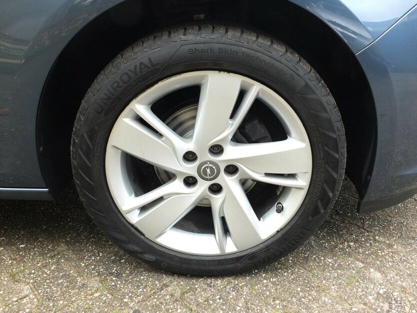 Opel Astra STYLE KLIMAAUTOM NAVI START-STOP PARKPILOT 100.000 km 7.904 € Köln 50858