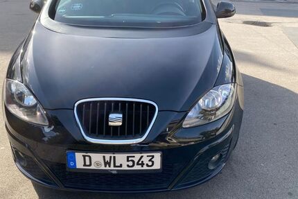 Seat Altea 131.000 km 3.650 &euro; Düsseldorf 40468