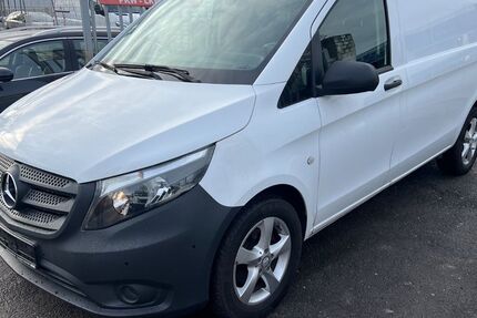 Mercedes-Benz Vito 210.822 km 15.700 &euro; Düsseldorf 40233