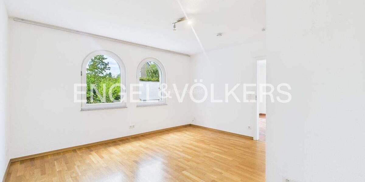 Einfamilienhaus Krefeld Inrath/Kliedbruch - 6 Zimmer, 229 m&sup2;, 795.000&euro; | Angebot:23987129