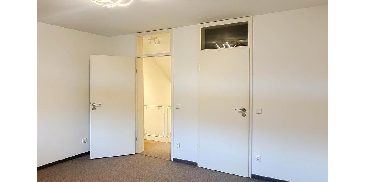 Erdgeschoßwohnung Meerbusch Necklenbroich - 5 Zimmer, 153 m&sup2;, 2.450&euro; | Angebot:25379009