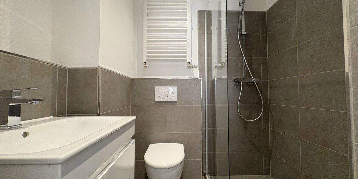 Erstbezug nach Sanierung: Modernes Apartment in begehrter Lage von Düsseldorf-Niederkassel 1 zimmer