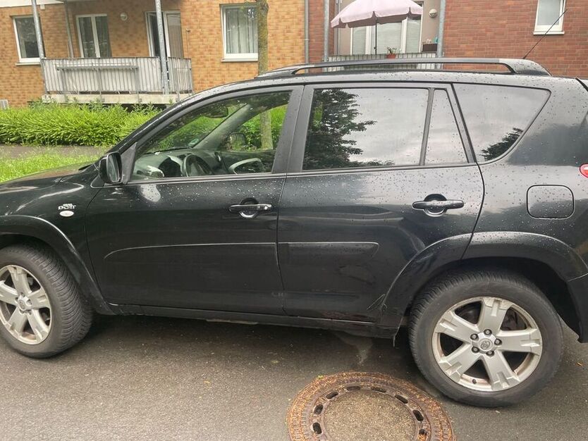 RAV 4