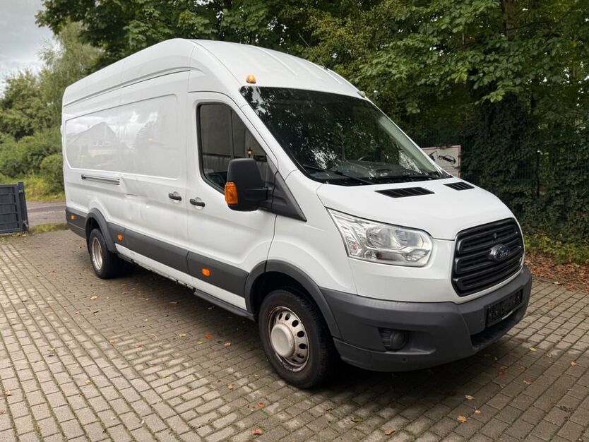 Ford Transit 233.000 km 16.870 € Velbert 42551