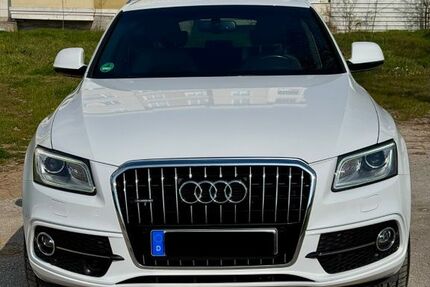 Audi Q5 143.000 km 22.950 &euro; Remscheid 42897