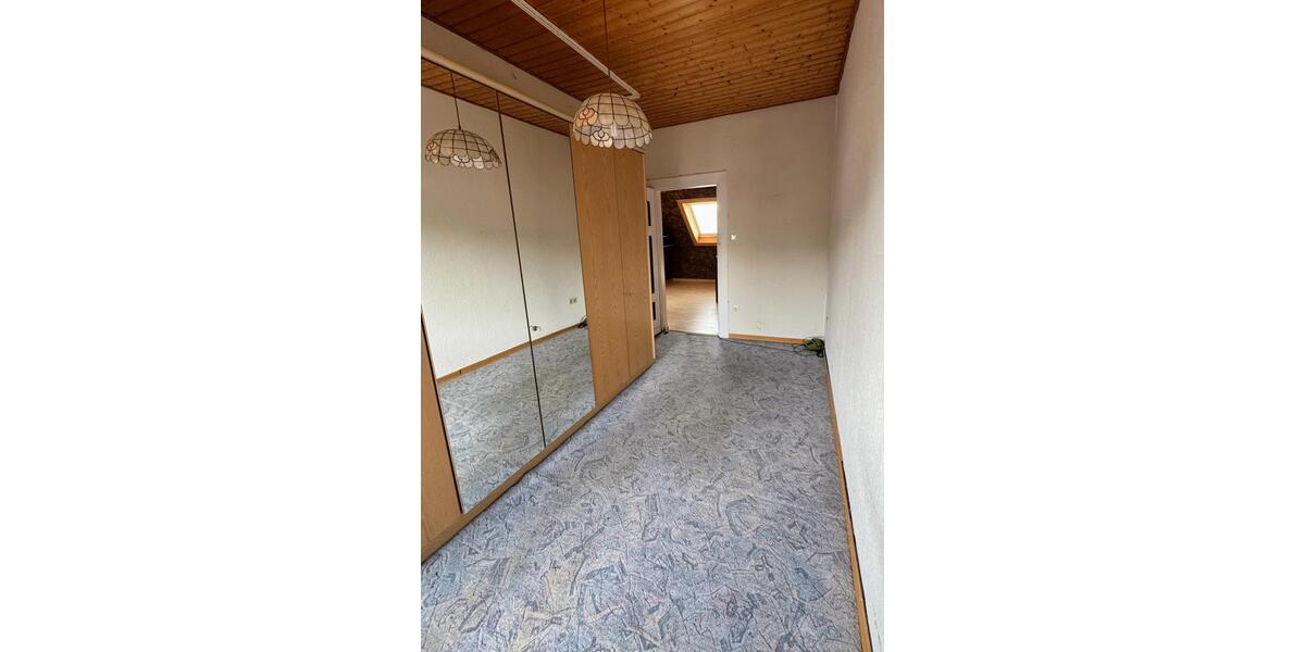 Stadthaus in Krefeld-Uerdingen fuer Kreative 4 zimmer