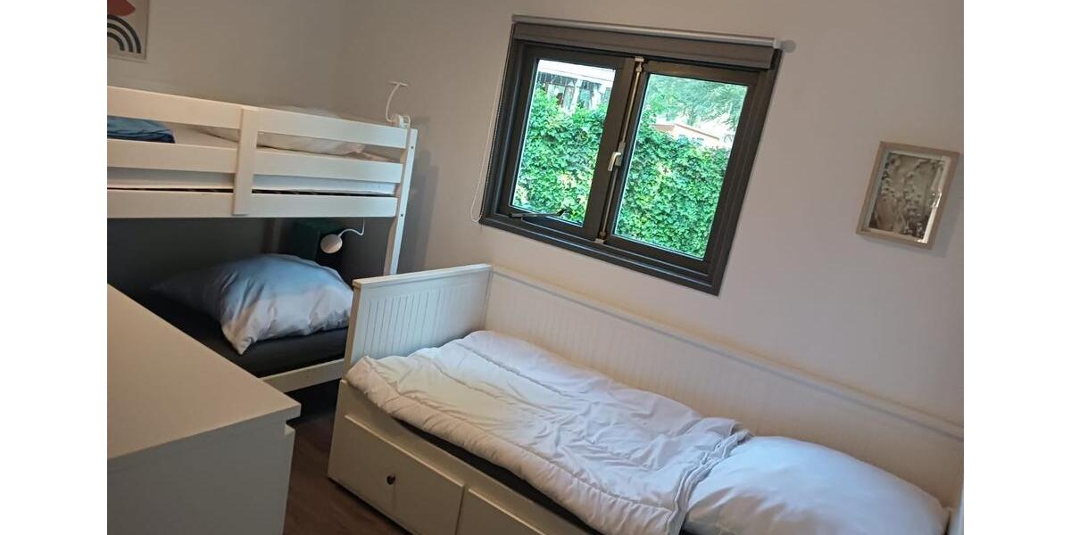 Ferienimmobilie Düsseldorf - 90&euro; | Angebot:25752493