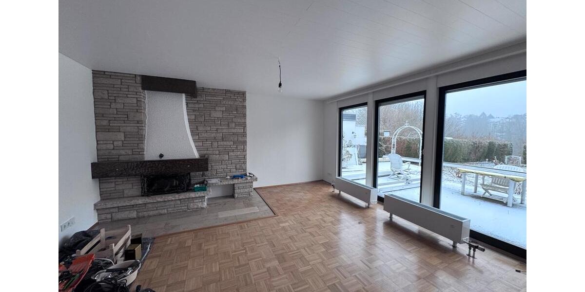 Miete - Einfamilienhaus mit 6 Zimmern, 2 Küchen, Garten und Kamin 6 zimmer