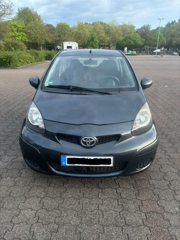 Aygo (X)