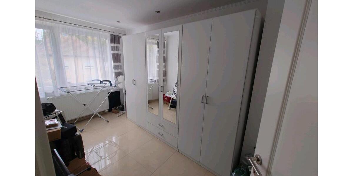 Etagenwohnung Solingen Ohligs - 3 Zimmer, 75 m&sup2;, 190.000&euro; | Angebot:26822545