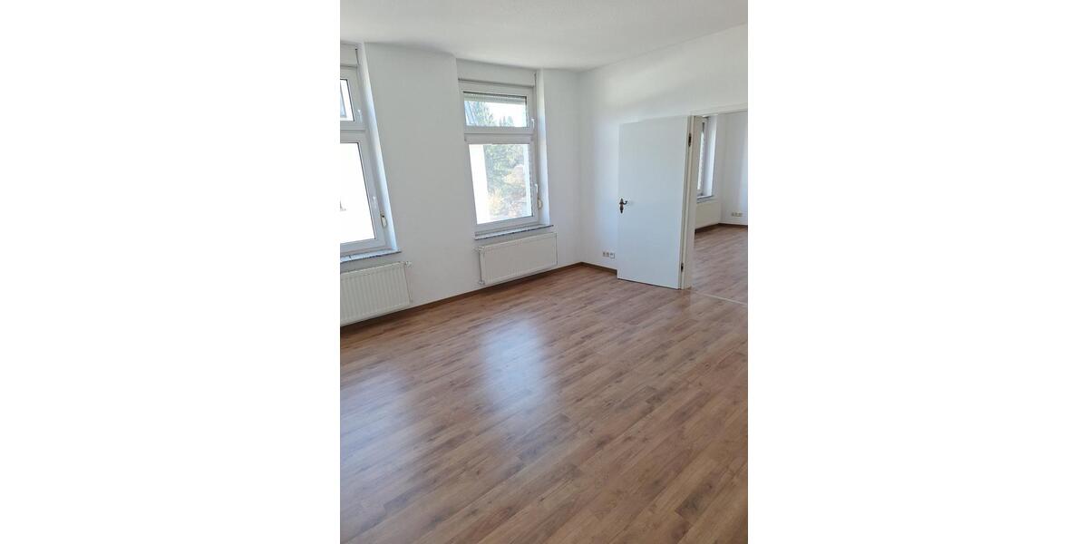 Etagenwohnung Solingen - 3 Zimmer, 80 m&sup2;, 560&euro; | Angebot:25784080
