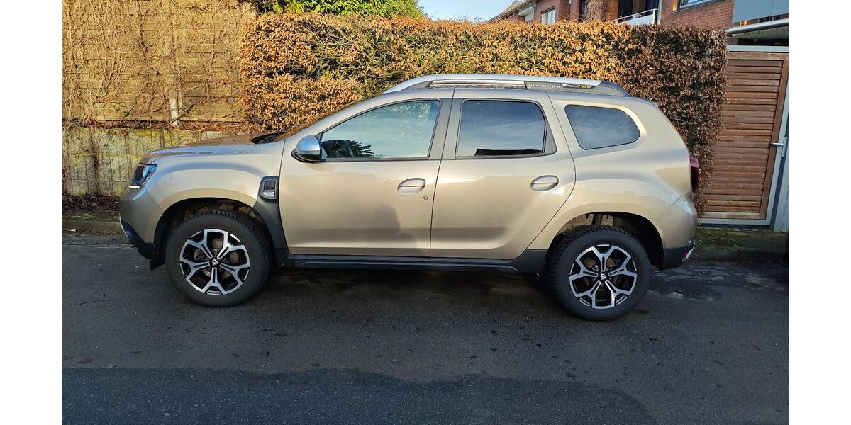 Dacia Duster 77.000 km 12.400 &euro; Düsseldorf 40629