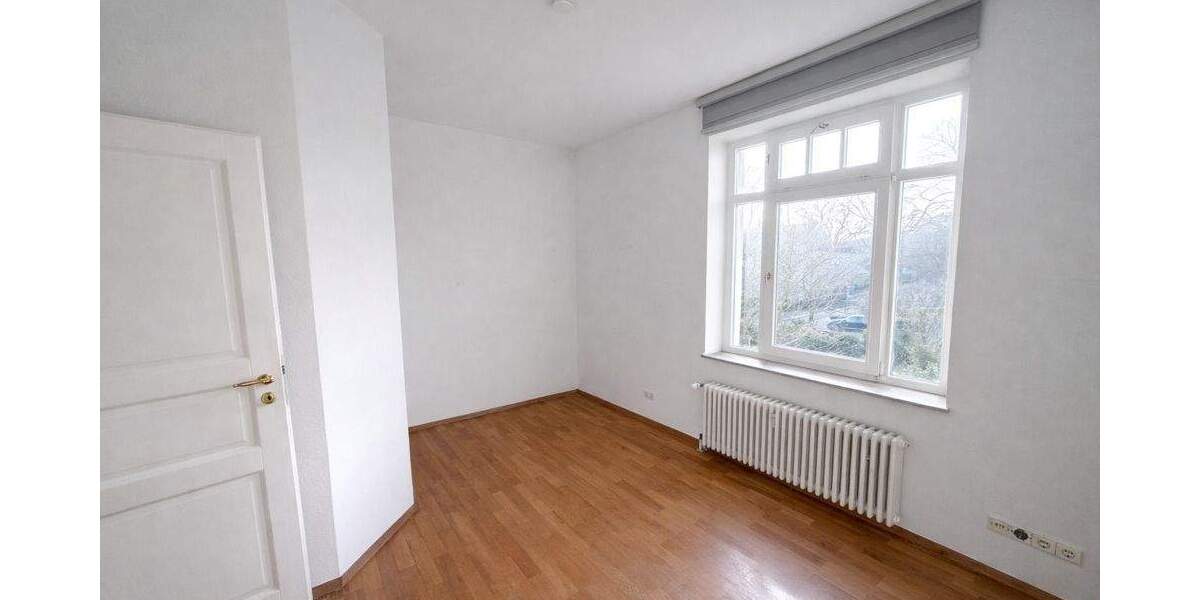 Altbaujuwel mit Charakter: Architektur, die man spürt - Ein Haus mit Seele und Geschichte! 3 zimmer