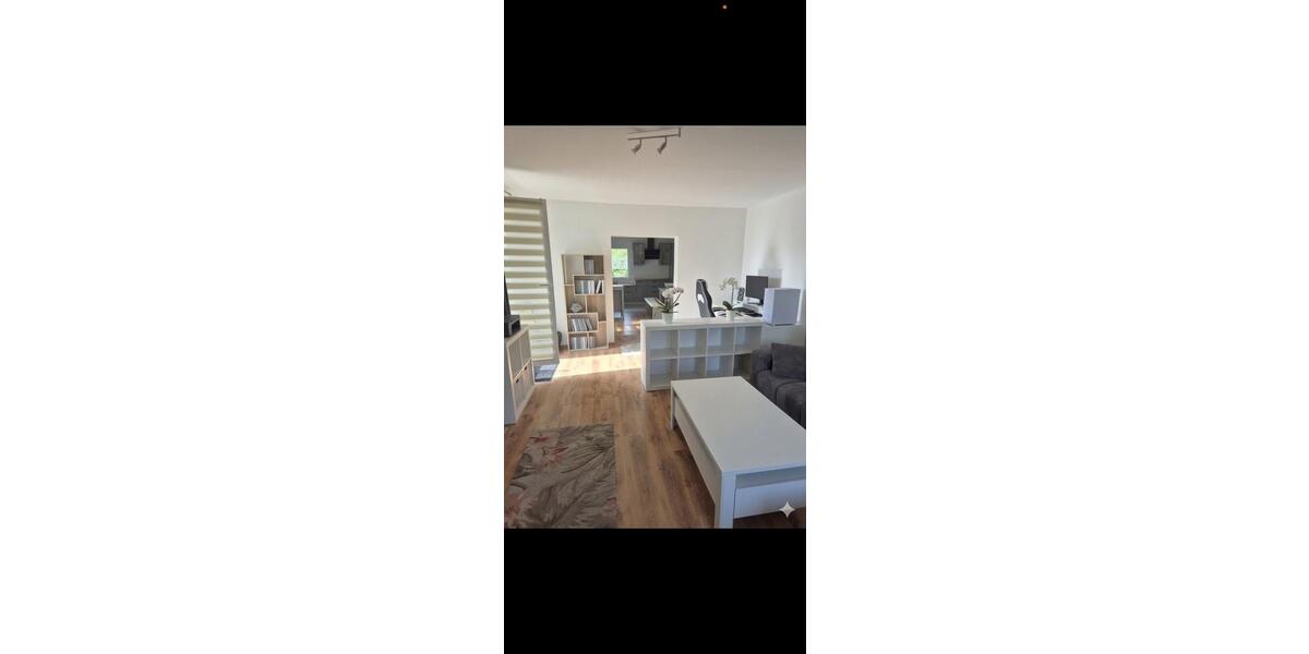 Etagenwohnung Velbert Pöthen - 4 Zimmer, 120 m&sup2;, 1.150&euro; | Angebot:26408186