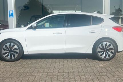 Ford Focus 56.500 km 14.499 € Willich-Anrath 47877