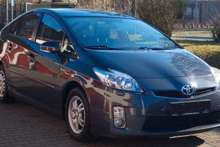 Toyota Prius 164.927 km 9.500 &euro; Mönchengladbach 41066
