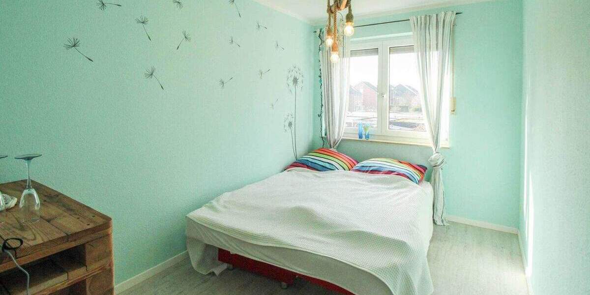 Reihenmittelhaus Neuss Stadionviertel - 6 Zimmer, 141 m&sup2;, 549.000&euro; | Angebot:25611828