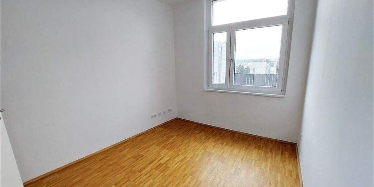 Etagenwohnung Düsseldorf Flingern Nord - 3 Zimmer, 85 m&sup2;, 1.410&euro; | Angebot:25778928