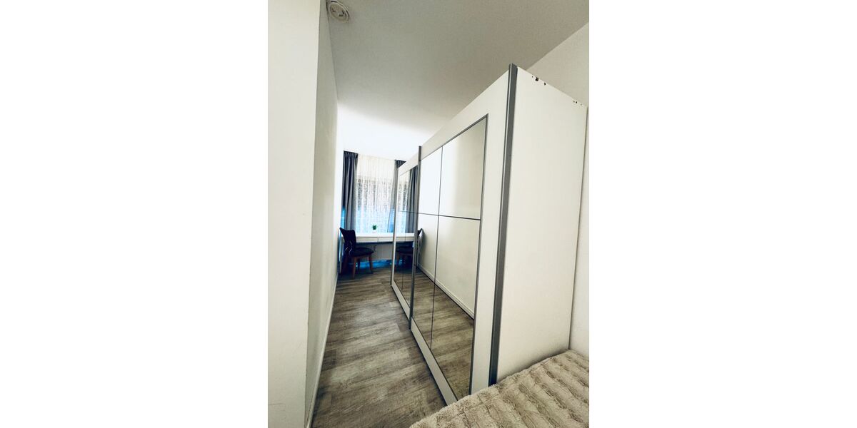 Provisionsfrei* Golzheim - Rheinnähe - ruhige Erdgeschoss-Wohnung voll saniert und möbliert - Erdgeschoßwohnung Düsseldorf Golzheim | Angebot:25813843