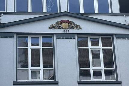ART DECO und BAUHAUS-Architektur in schönster Form: Top gepfl. Wohn-Geschäftshaus in Stadtmitte !