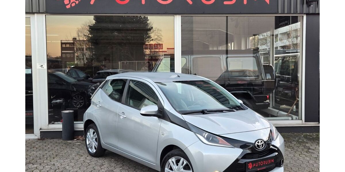 Toyota Aygo (X) 140.128 km 6.900 &euro; Krefeld 47803