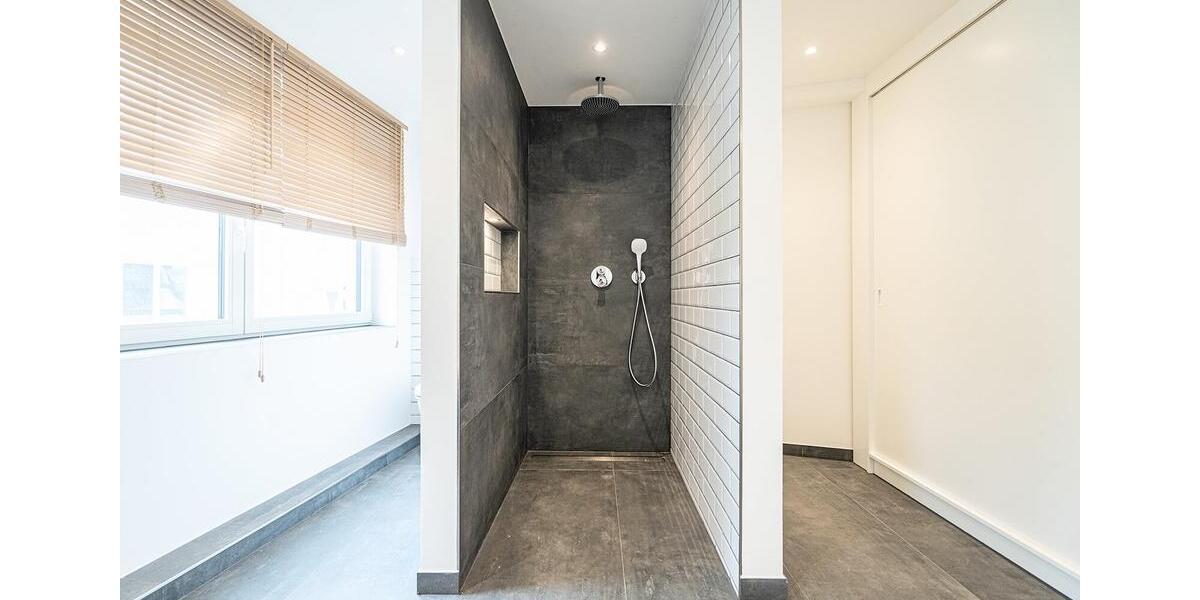 Einfamilienhaus Hilden - 3 Zimmer, 122 m&sup2;, 2.340&euro; | Angebot:23459204