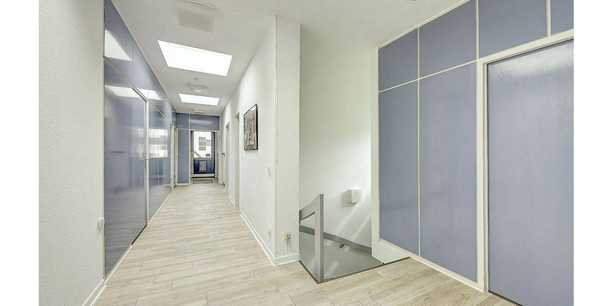 Tolles Baugrundstück mit großem Baufenster und Altbestand zimmer