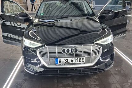 Audi e-tron 73.000 km 24.000 &euro; Wuppertal 42115