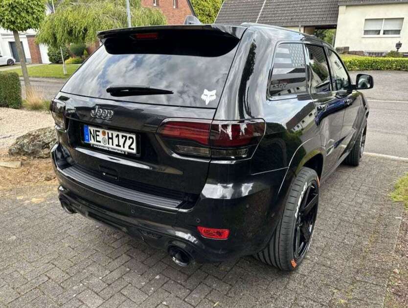 Grand Cherokee
