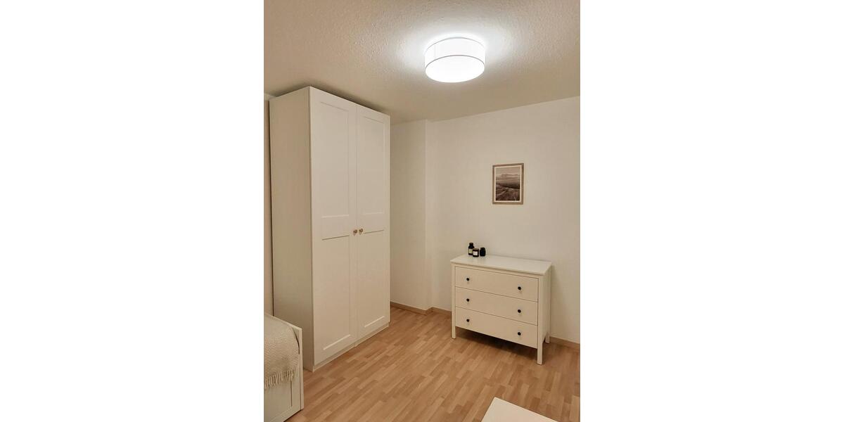 Wohnung: 1 WG-Zimmer möbliert, Königsallee + Hbf in der Nähe 4 zimmer