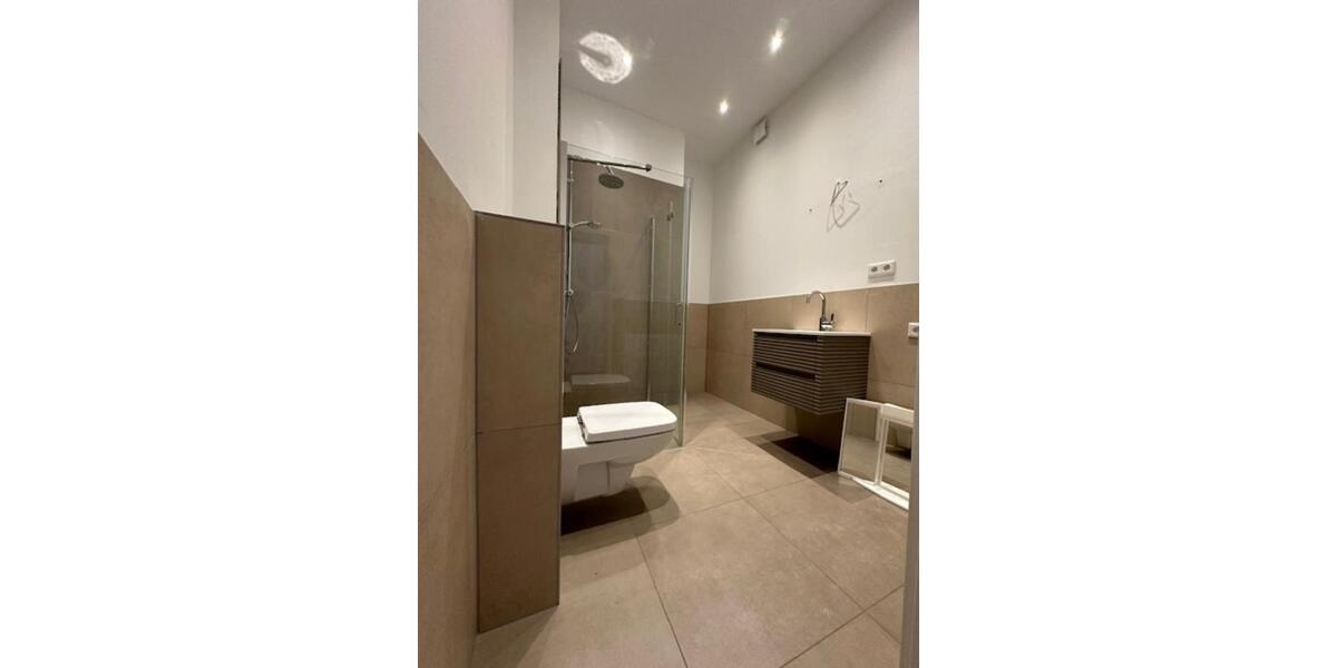 Helle sanierte Erdgeschosswohnung mit Gartenzugang 1 zimmer