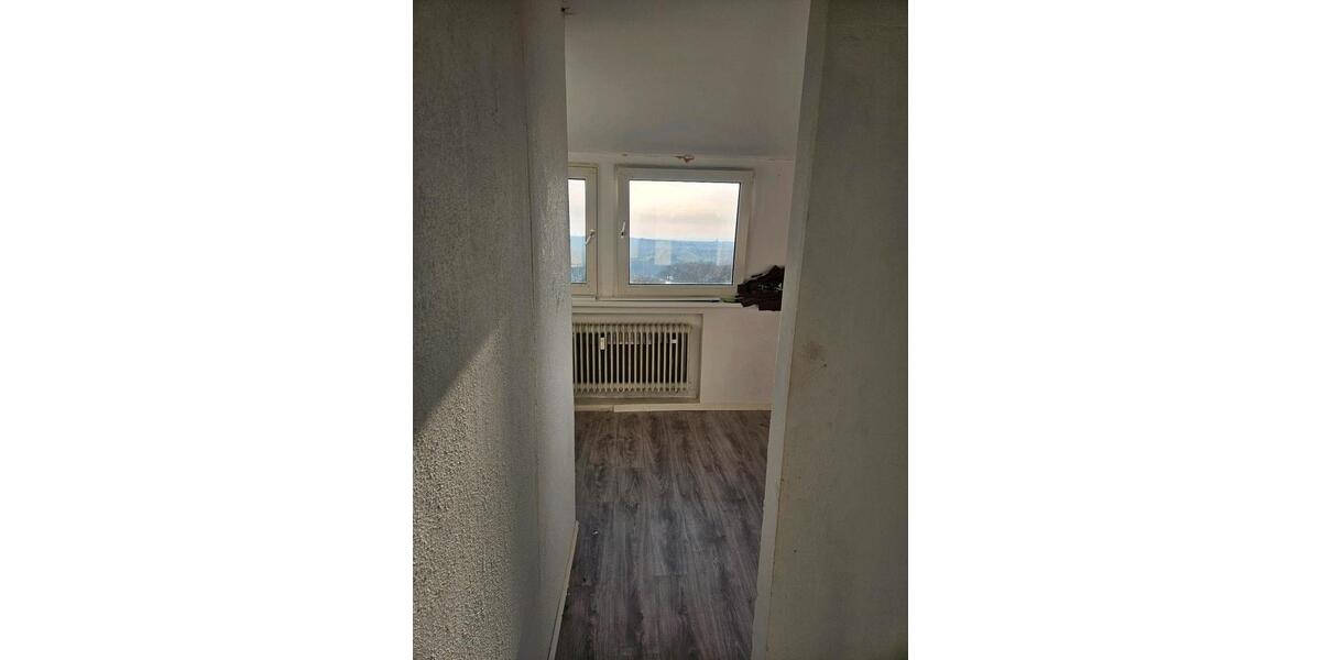 Dachgeschoßwohnung Remscheid Reinshagen - 3 Zimmer, 75 m&sup2;, 650&euro; | Angebot:25368080